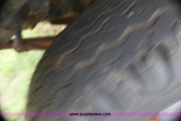 image for item H7416 1980 Ford feed mixer truck