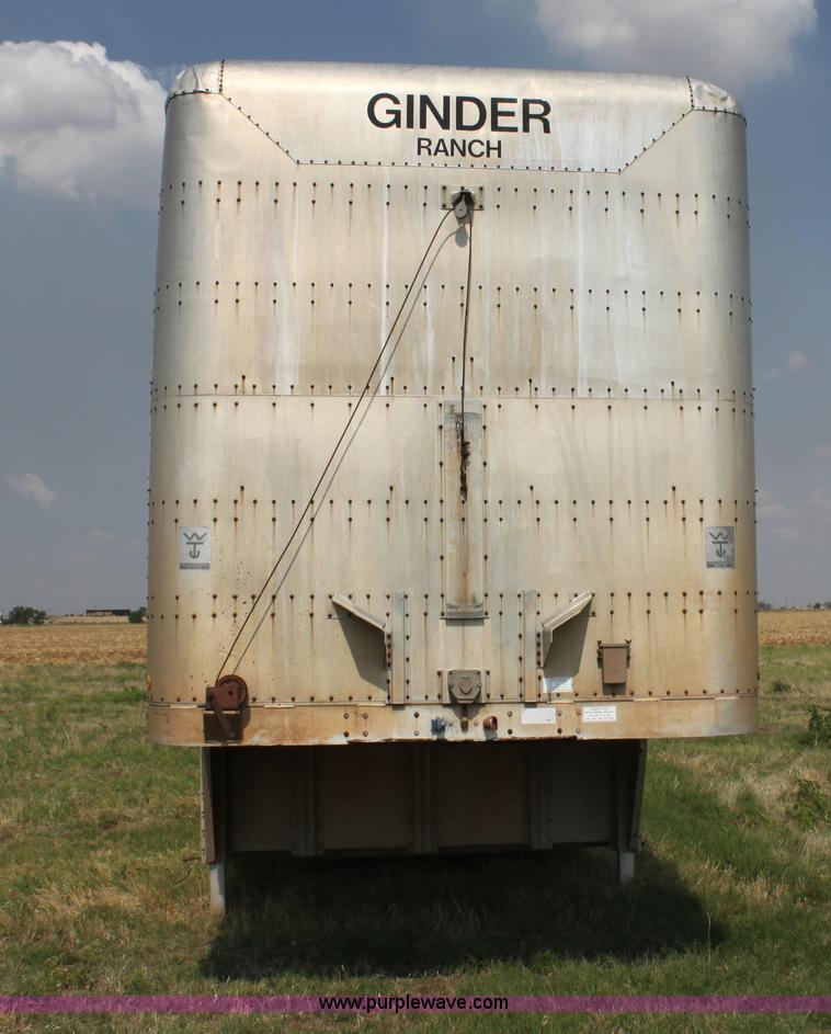 image for item H7417 1985 Wilson 53' aluminum cattle pot trailer