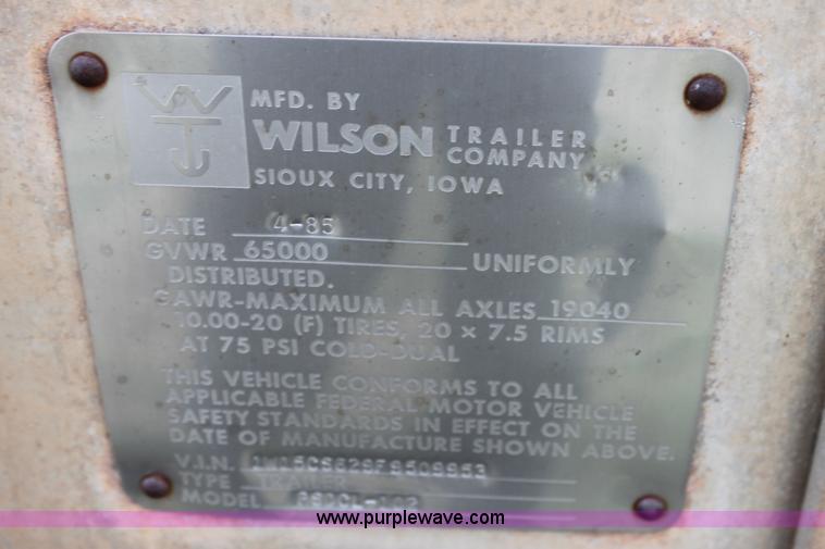 image for item H7417 1985 Wilson 53' aluminum cattle pot trailer