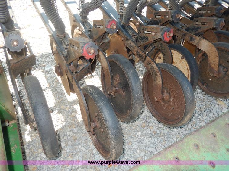 image for item I4336 Great Plains Solid Stand 13 drill