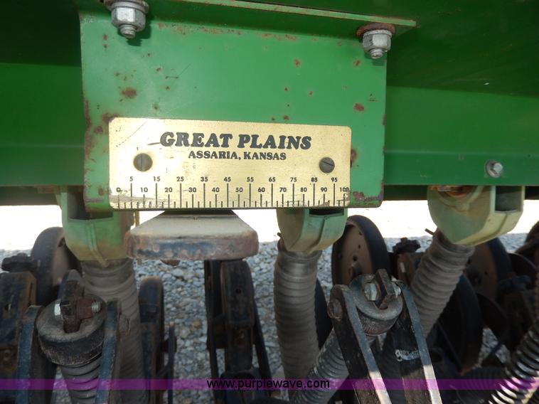 image for item I4336 Great Plains Solid Stand 13 drill