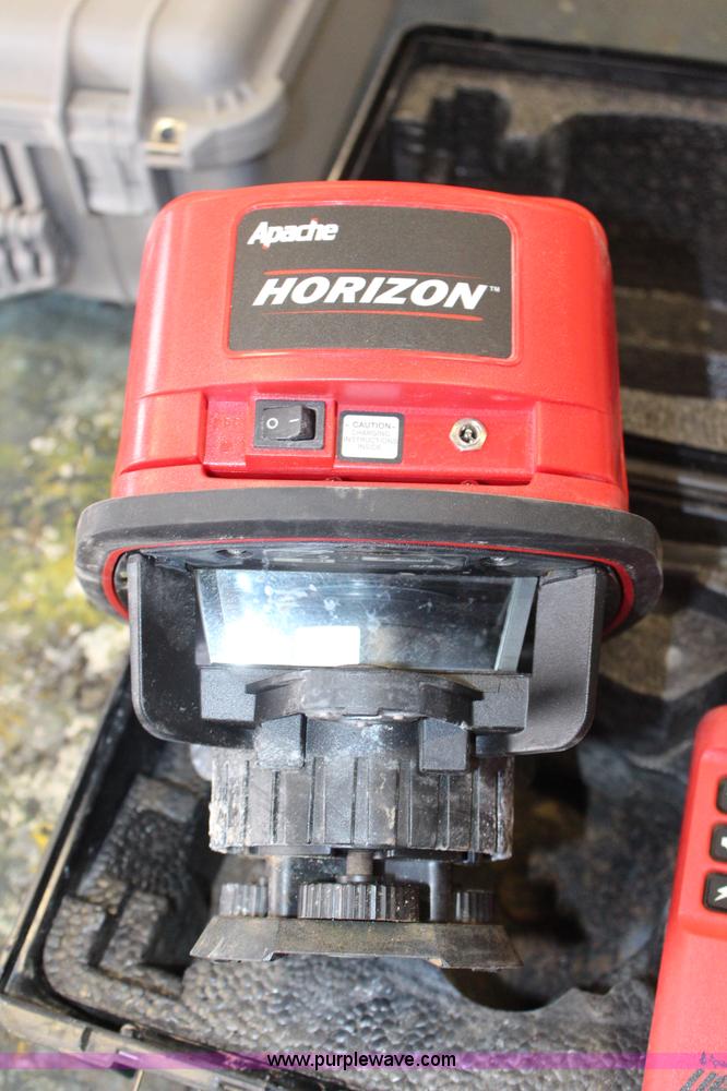 image for item AU9022 Apache horizon rotary laser with receiver