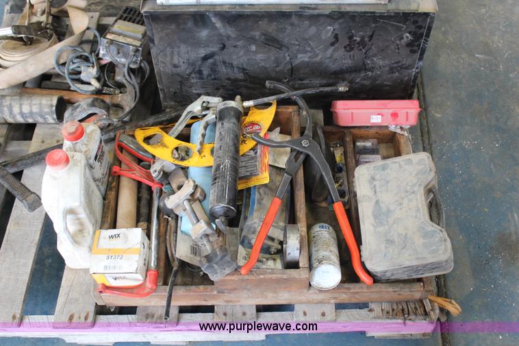 image for item AU9044 Craftsman four drawer toolbox