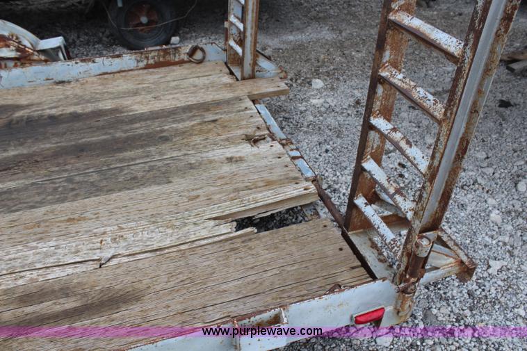 image for item G5055 1996 Cronkite double axle trailer