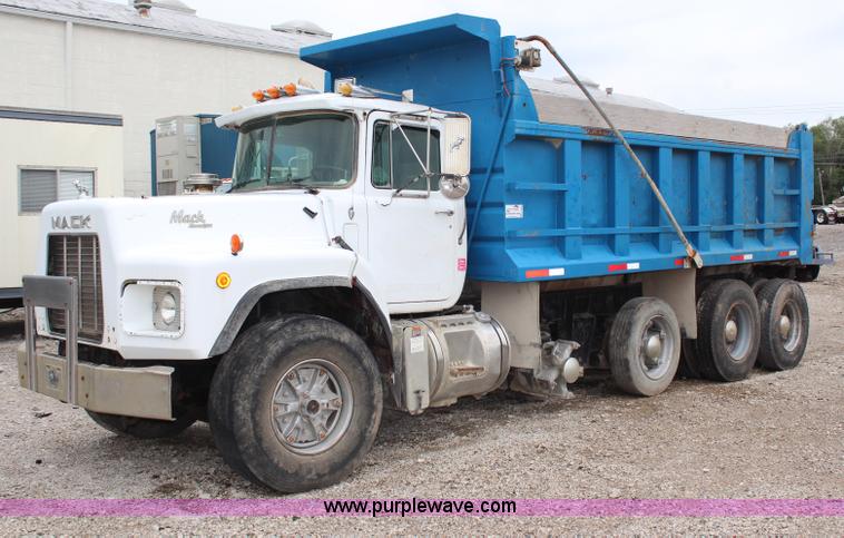 image for item H6509 1992 Mack RD688S quad axle dump truck