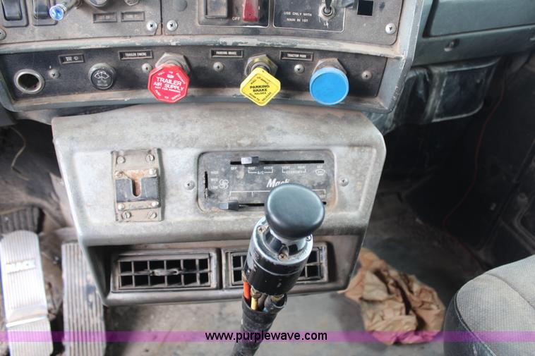 image for item H6509 1992 Mack RD688S quad axle dump truck