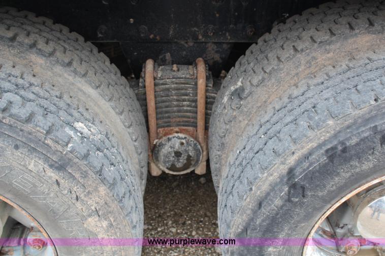 image for item H6509 1992 Mack RD688S quad axle dump truck