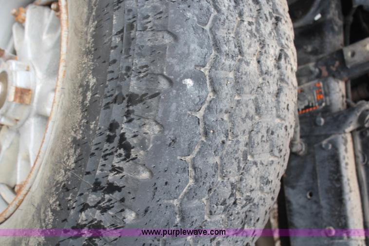 image for item H6509 1992 Mack RD688S quad axle dump truck