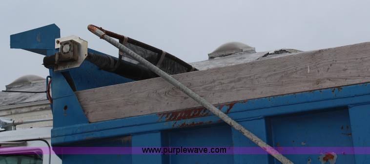 image for item H6509 1992 Mack RD688S quad axle dump truck