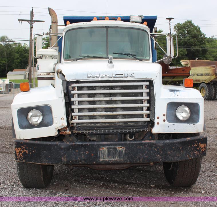 image for item H6510 1994 Mack RS688S quad axle dump truck