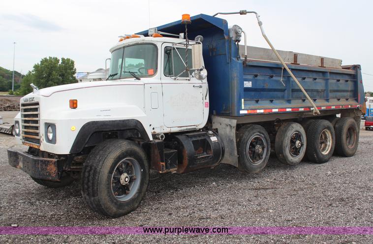 image for item H6511 1994 Mack RD688S quad axle dump truck