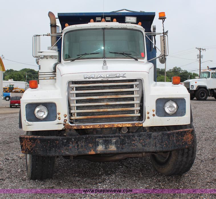 image for item H6511 1994 Mack RD688S quad axle dump truck