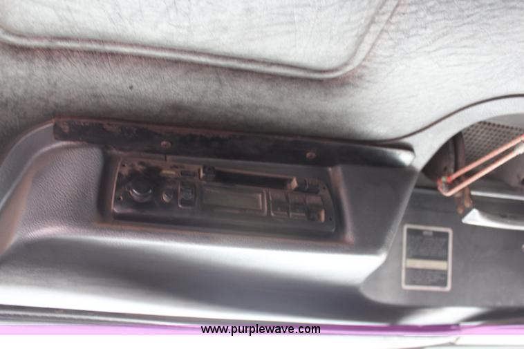 image for item H6511 1994 Mack RD688S quad axle dump truck