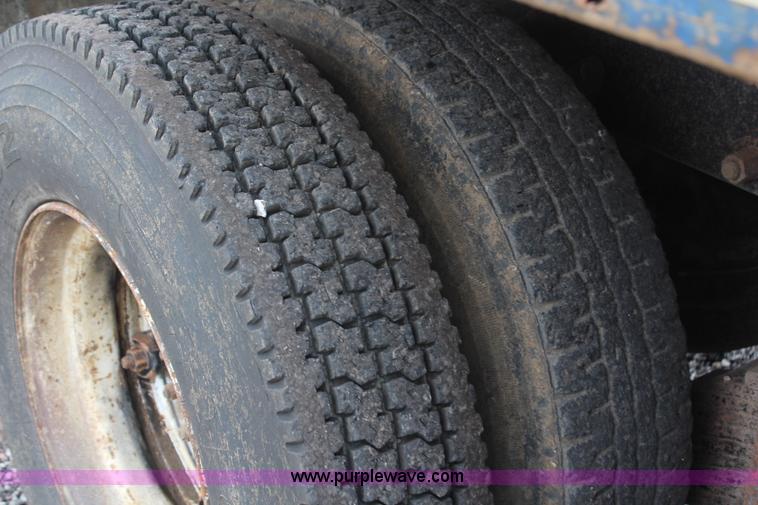 image for item H6511 1994 Mack RD688S quad axle dump truck