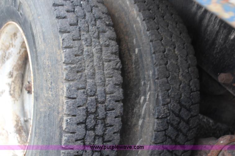 image for item H6511 1994 Mack RD688S quad axle dump truck