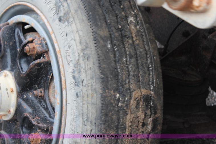 image for item H6511 1994 Mack RD688S quad axle dump truck