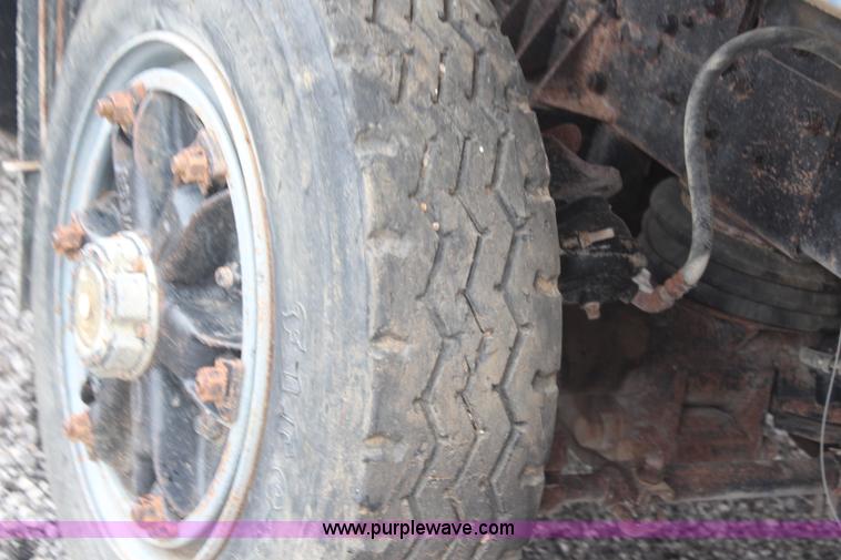 image for item H6511 1994 Mack RD688S quad axle dump truck