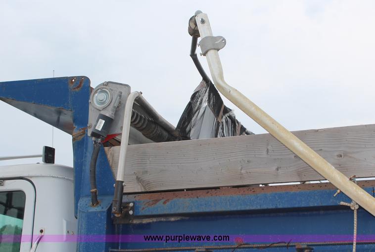 image for item H6511 1994 Mack RD688S quad axle dump truck