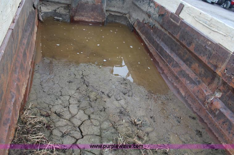 image for item H6511 1994 Mack RD688S quad axle dump truck