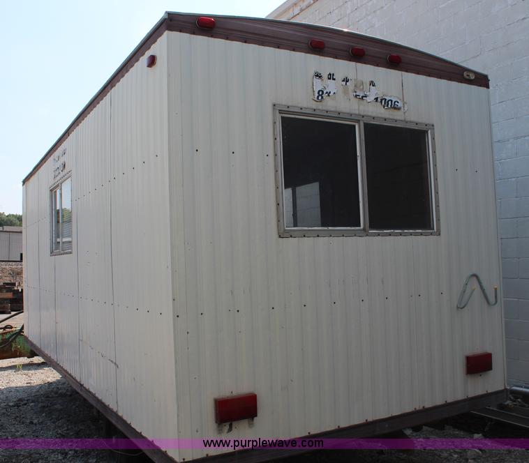 image for item H6638 1988 20' office trailer
