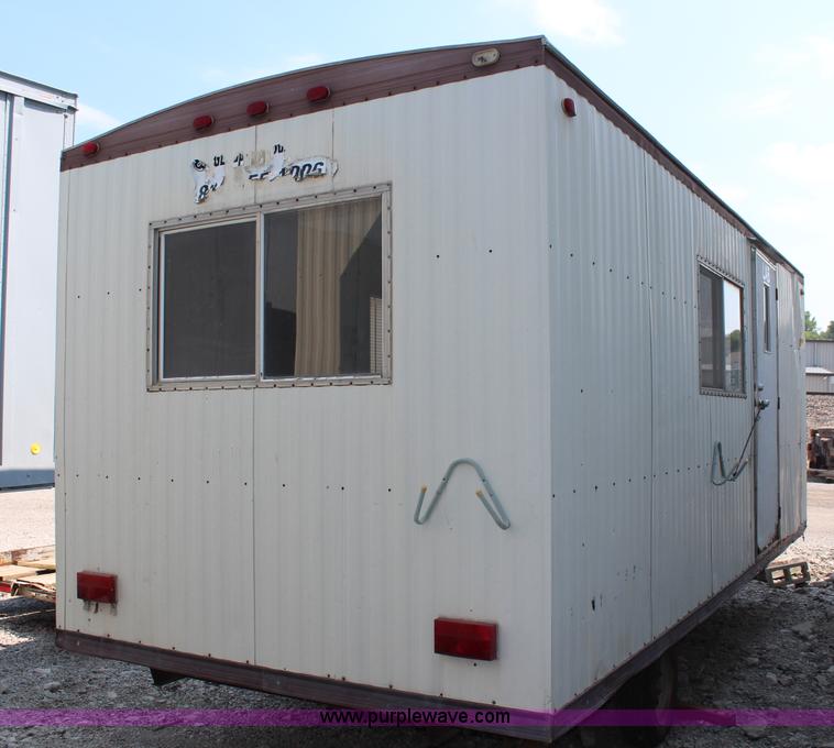 image for item H6638 1988 20' office trailer