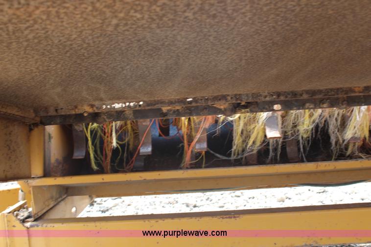 image for item H6705 Haybuster 256 Plus II bale processor