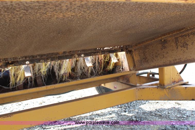 image for item H6705 Haybuster 256 Plus II bale processor