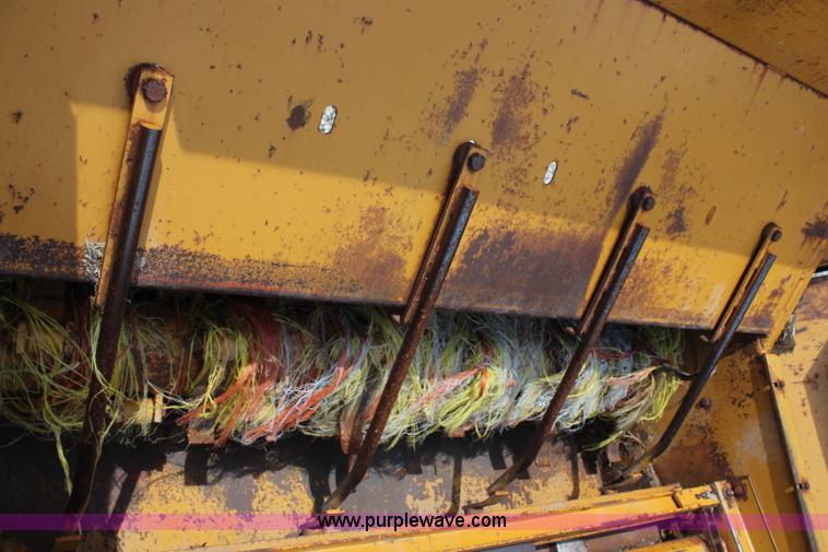 image for item H6705 Haybuster 256 Plus II bale processor
