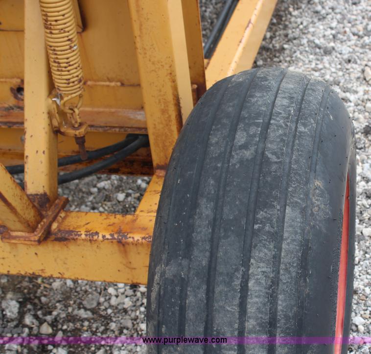 image for item H6705 Haybuster 256 Plus II bale processor