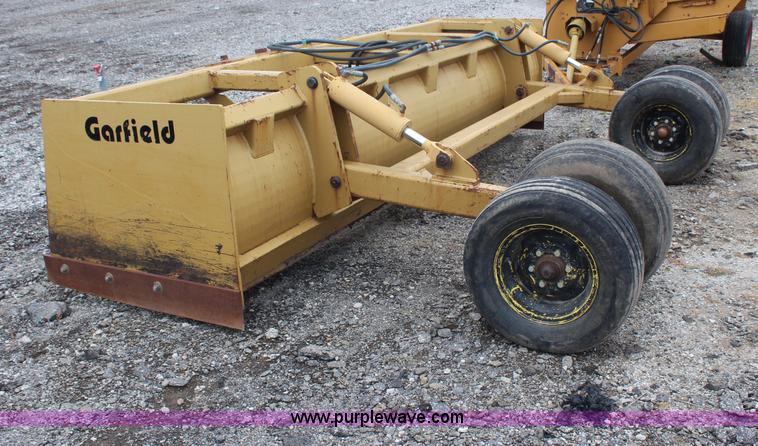 image for item H6706 Garfield 14' box blade