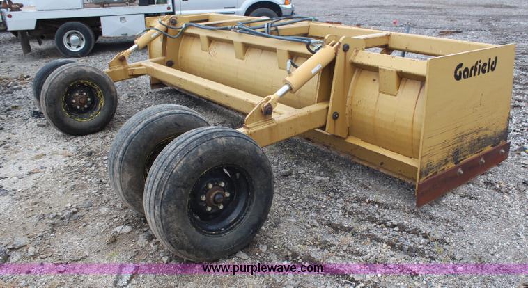 image for item H6706 Garfield 14' box blade