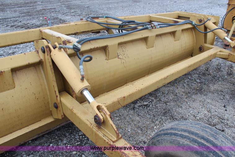 image for item H6706 Garfield 14' box blade