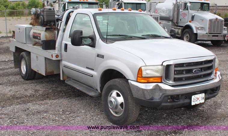 image for item H6709 2000 Ford F350 XLT service truck