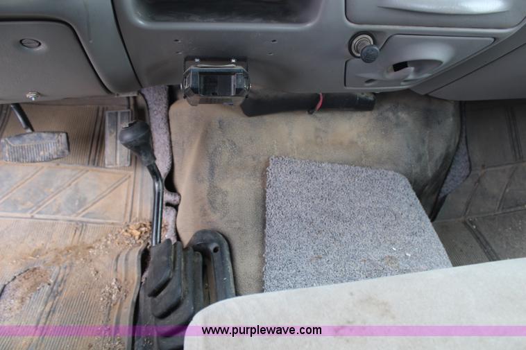 image for item H6709 2000 Ford F350 XLT service truck