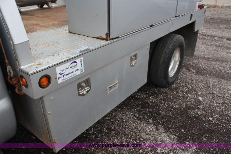 image for item H6709 2000 Ford F350 XLT service truck