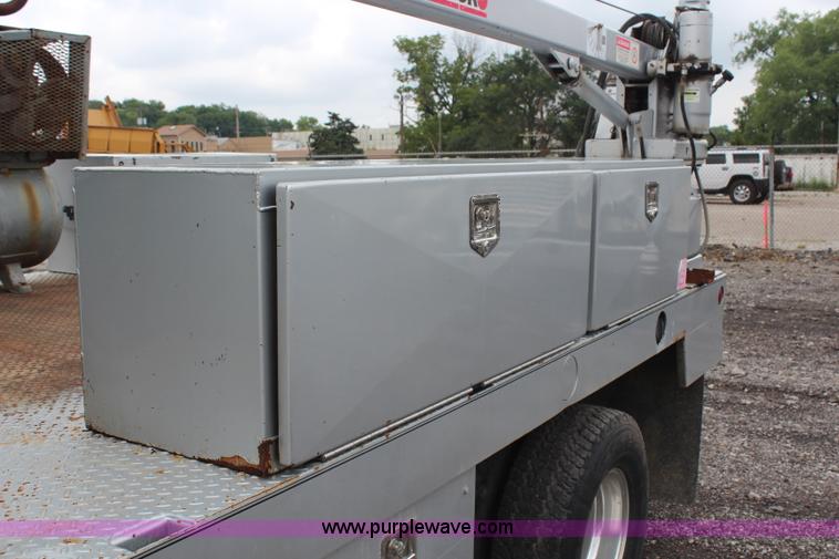 image for item H6709 2000 Ford F350 XLT service truck