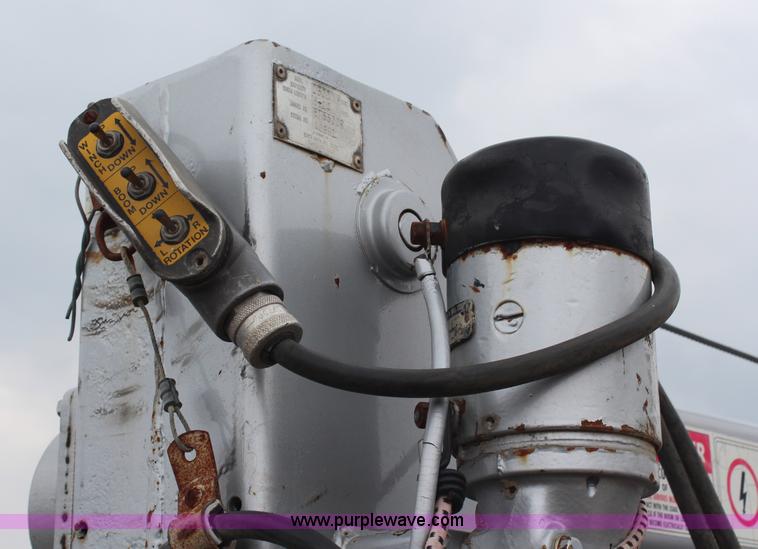 image for item H6709 2000 Ford F350 XLT service truck