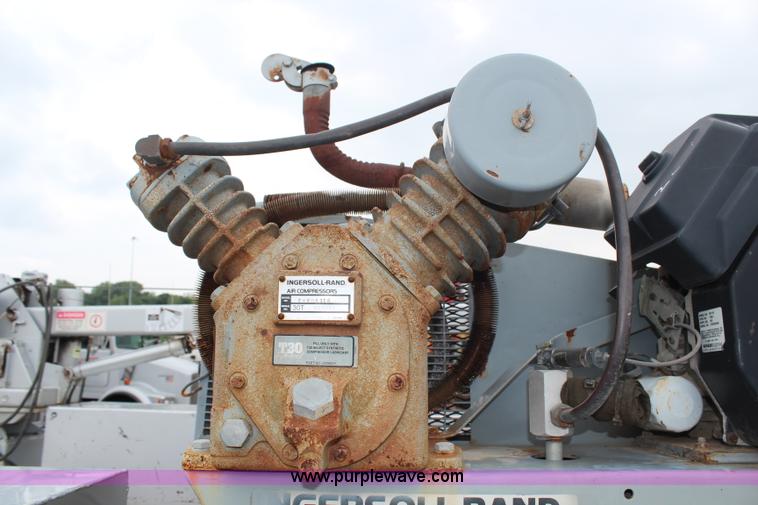 image for item H6709 2000 Ford F350 XLT service truck