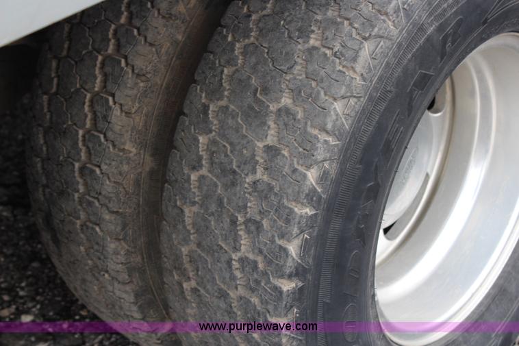 image for item H6709 2000 Ford F350 XLT service truck