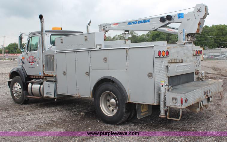 image for item H6710 1997 International 8100 service truck