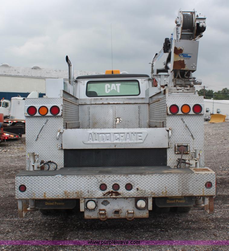 image for item H6710 1997 International 8100 service truck