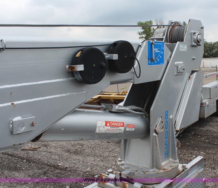 image for item H6710 1997 International 8100 service truck