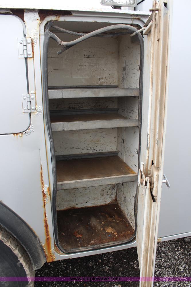 image for item H6710 1997 International 8100 service truck