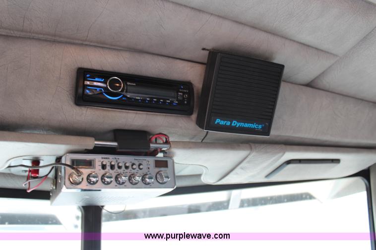 image for item H6711 1997 Peterbilt 379 semi truck