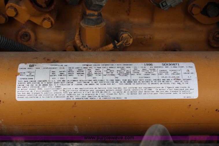 image for item H6711 1997 Peterbilt 379 semi truck