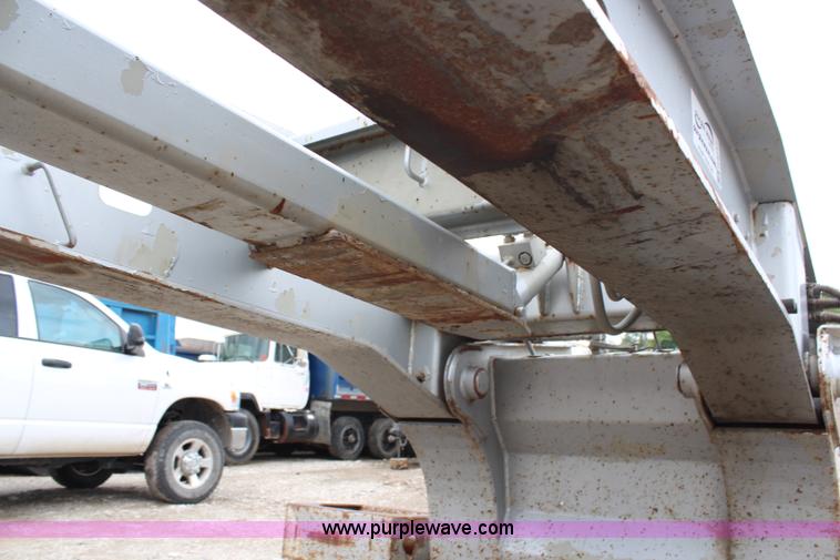 image for item H6717 1999 Trail King HG Series lowboy trailer