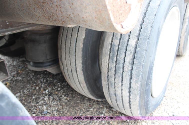 image for item H6717 1999 Trail King HG Series lowboy trailer