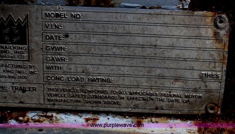 image for item H6717 1999 Trail King HG Series lowboy trailer