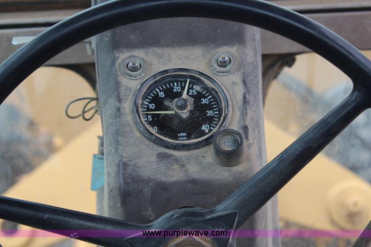 image for item H6720 1989 Champion 720A articulated motor grader