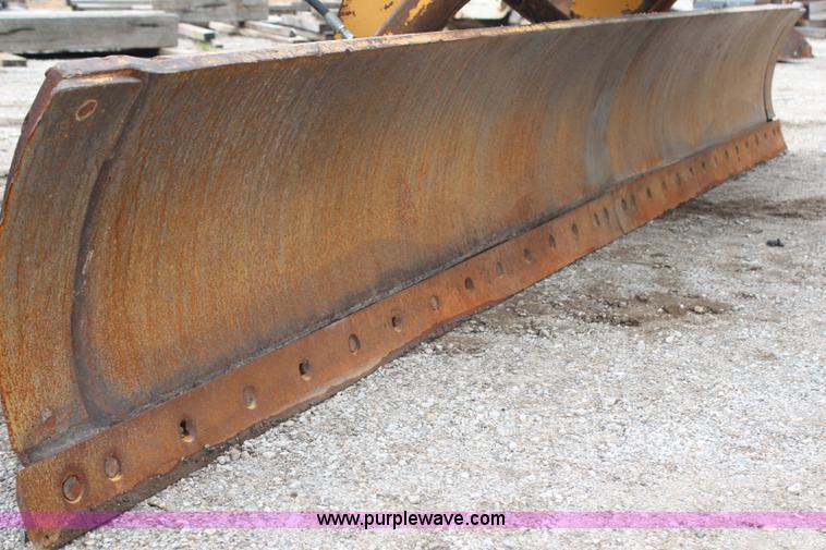 image for item H6720 1989 Champion 720A articulated motor grader